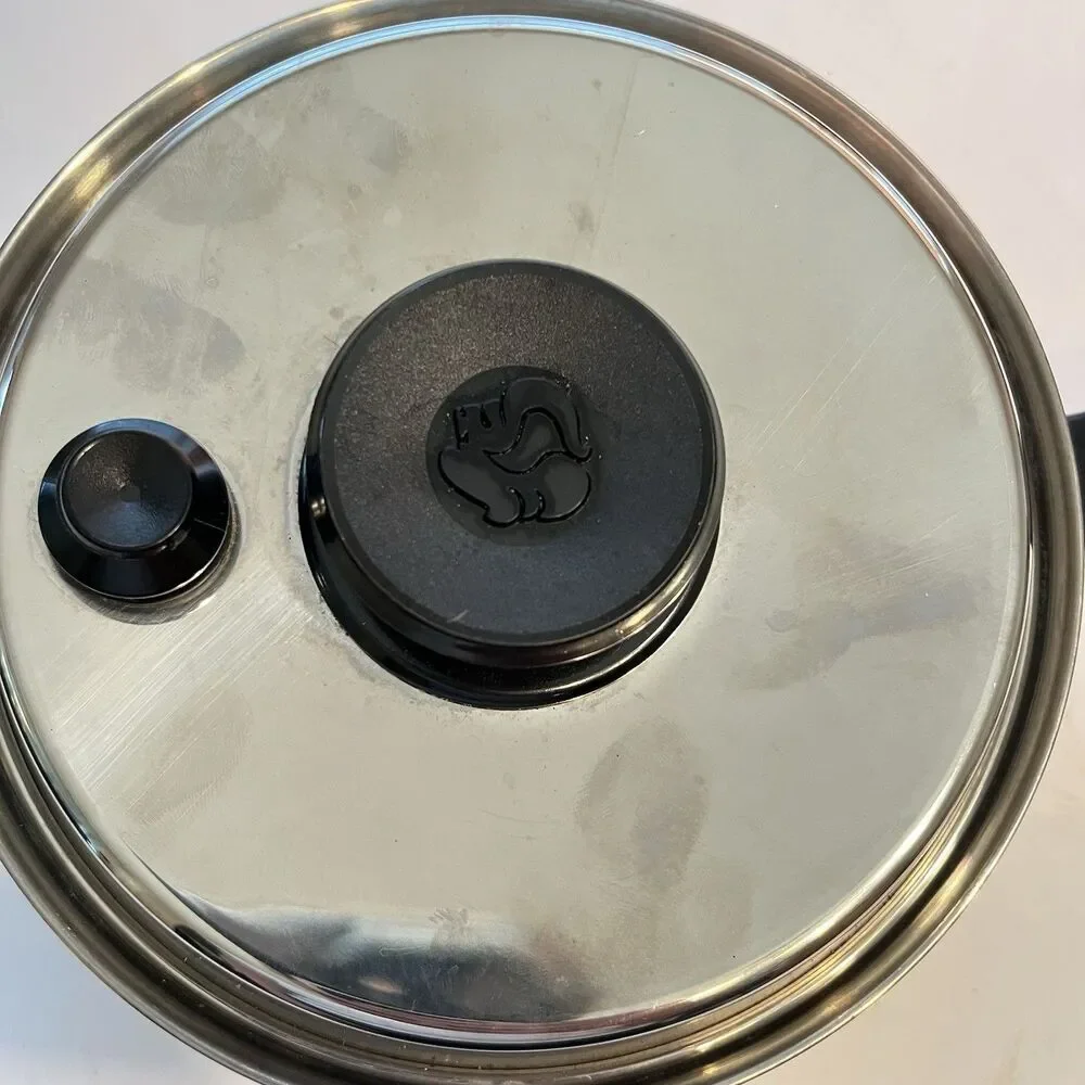 Royal Prestige 7 Ply SS Titanium Silver Alloy Copper 2 Quart Sauce Pan 7.5” &Lid